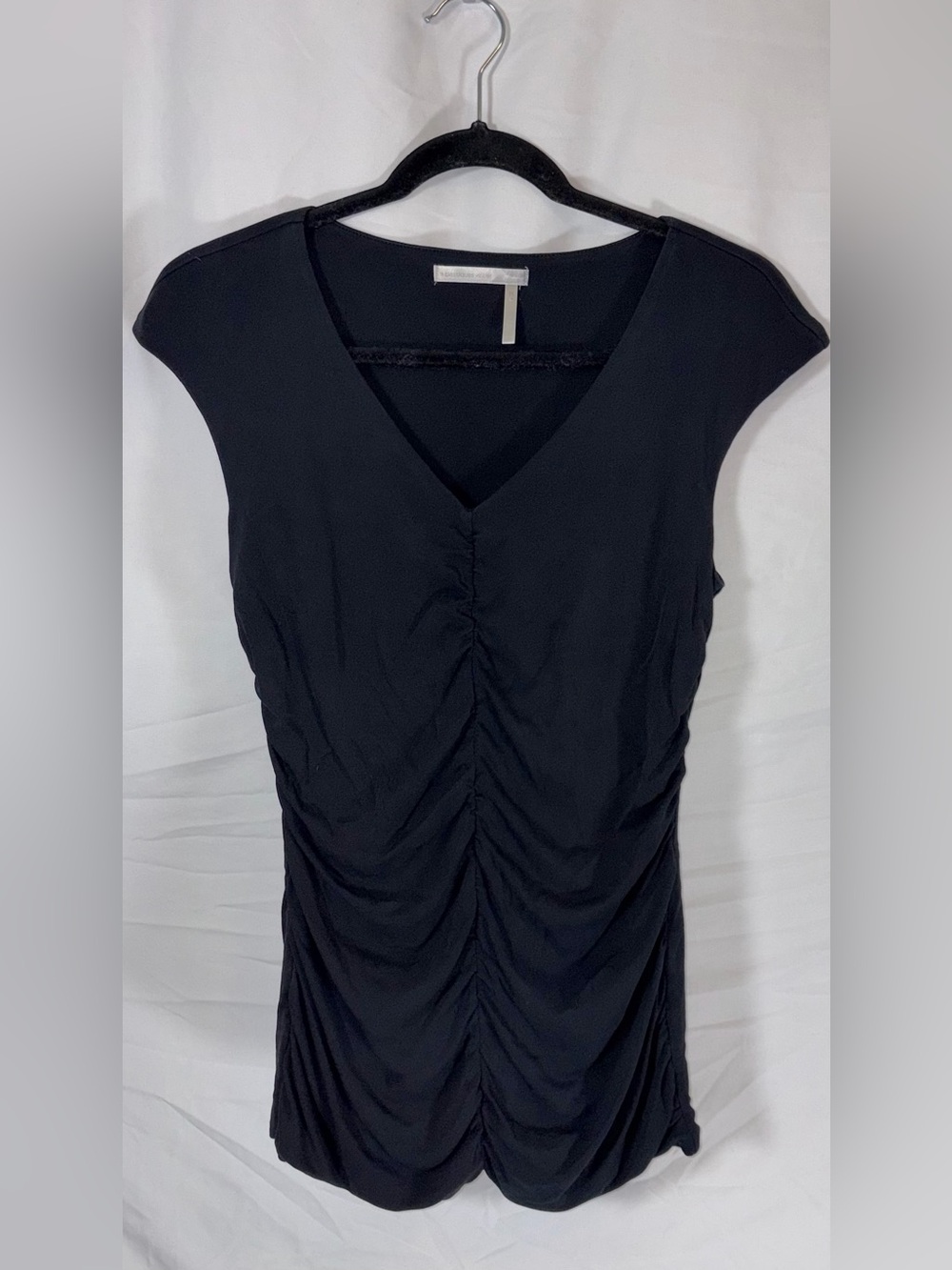 Classiques Entier Ruched Silk Blend V-Neck Top Size M Black
